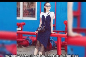 迪丽热巴棒棒糖造型引爆网络，可爱又性感
