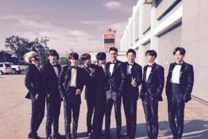 Super Junior全员军毕！曺圭贤退伍引粉丝狂欢