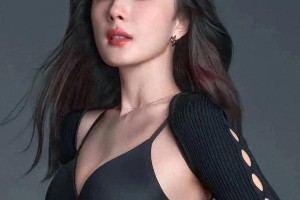 杨幂维密秀造型惊艳，好身材一览无余